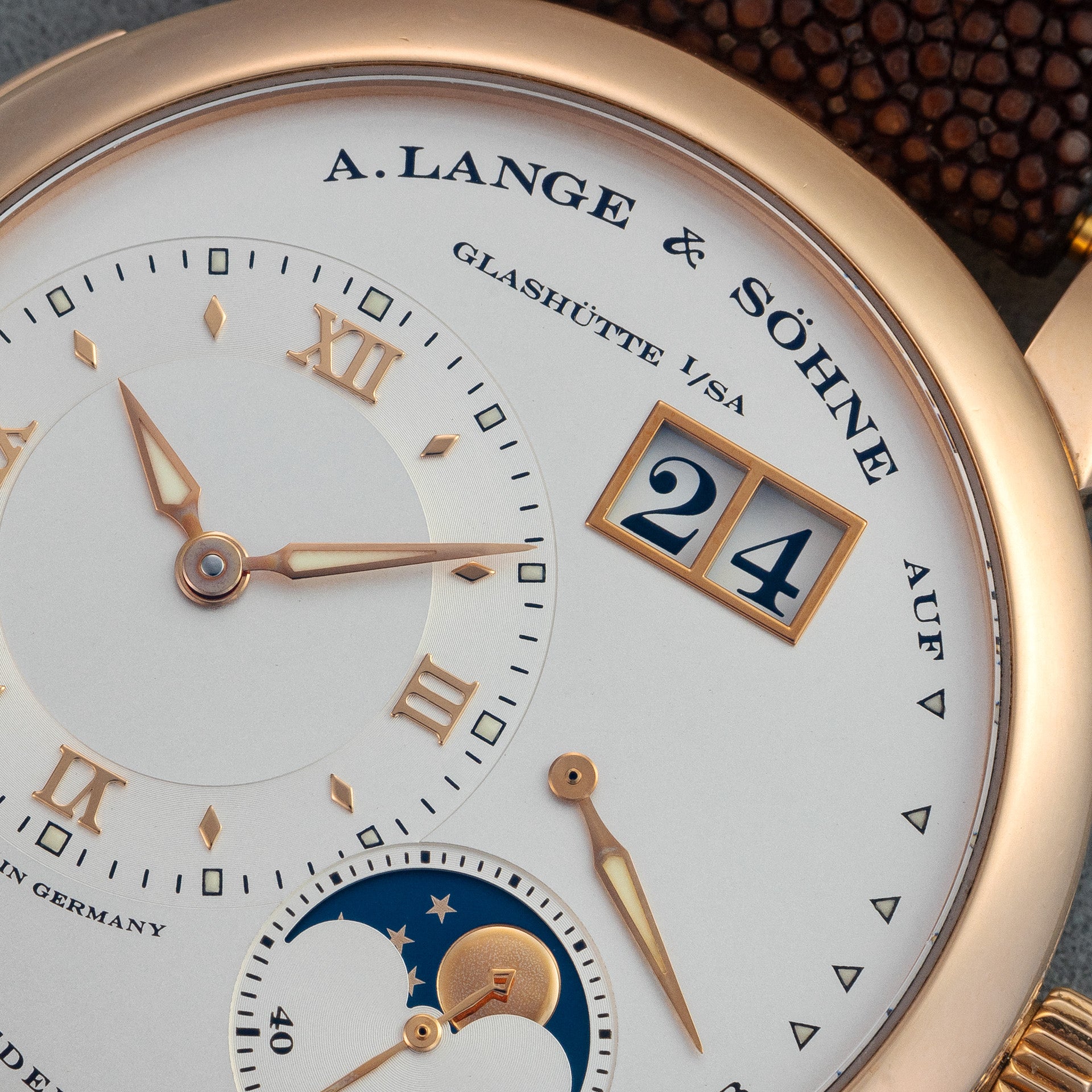 Lange 1 Moonphase 109.032