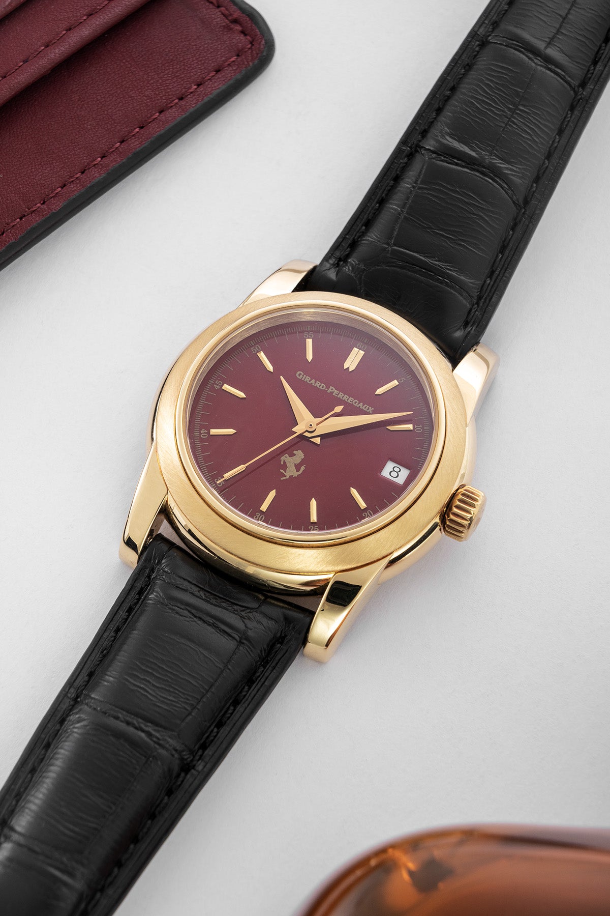 Pour Ferrari 8025 "Solid Gold"