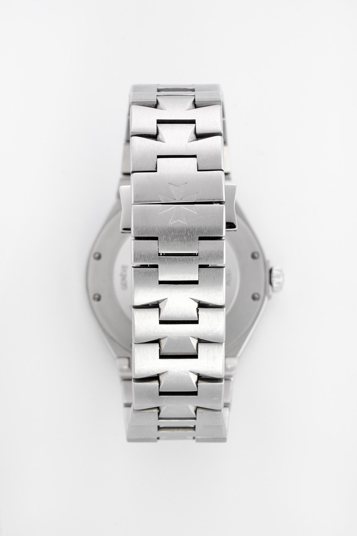 Overseas 47040/B01A "Black Dial"