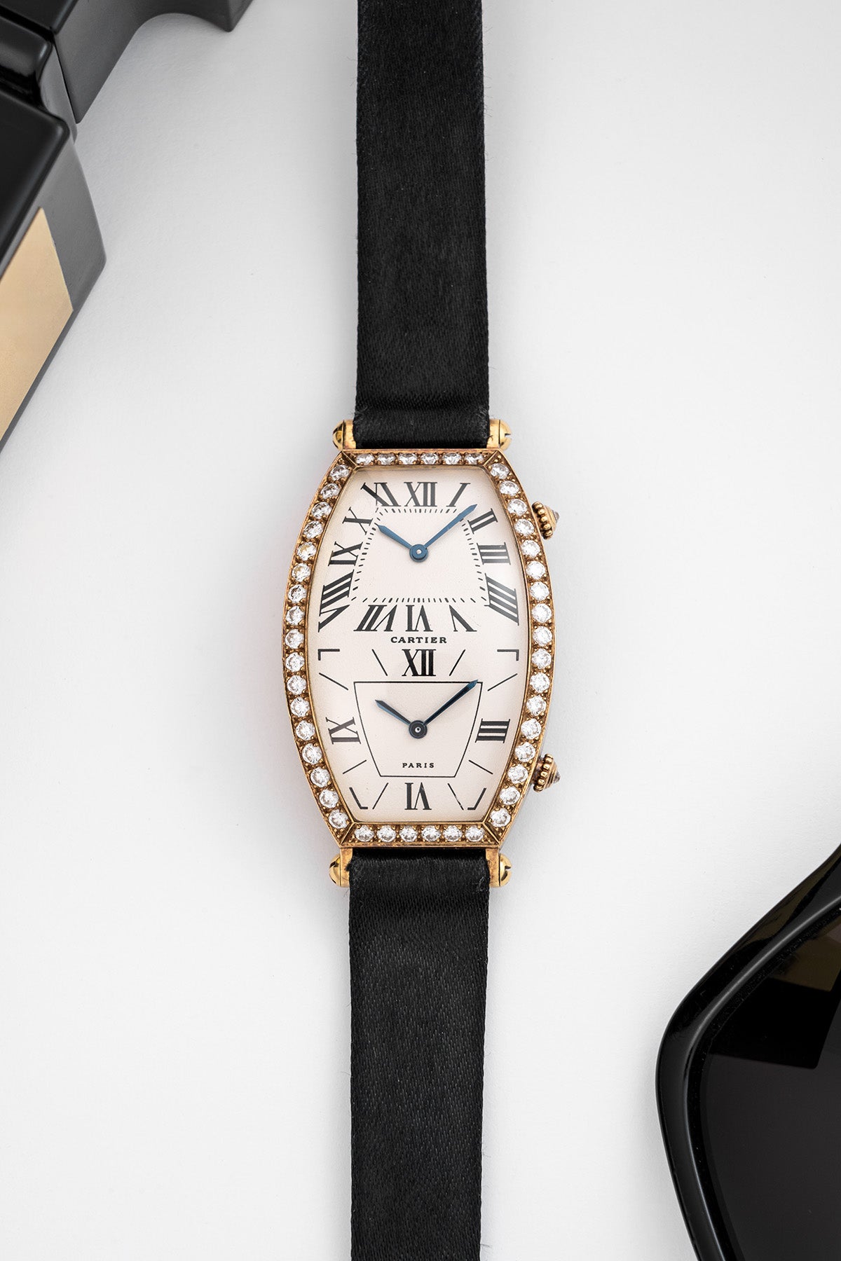 Cartier Tonneau YG "Dual Time"