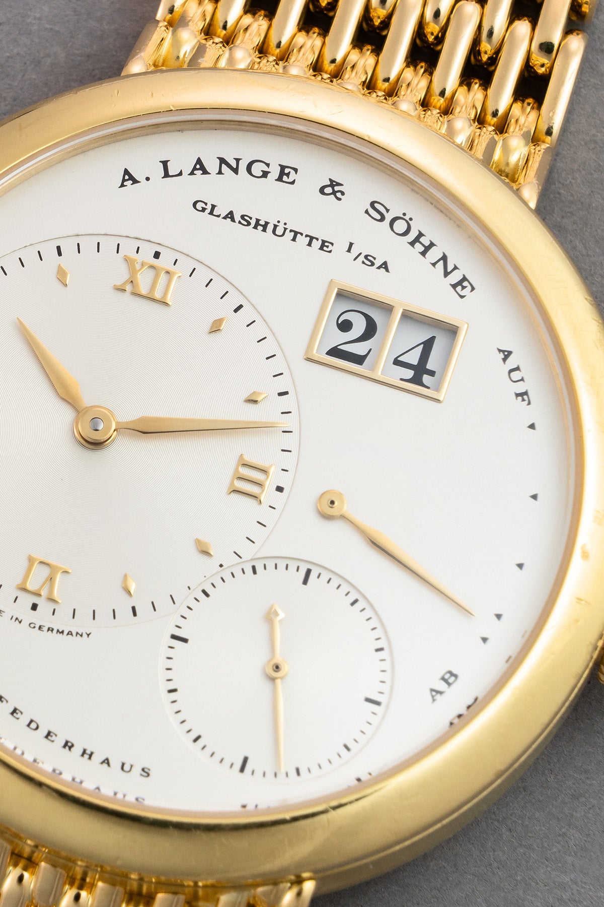 Lange 1 151.021 "Wellendorff Bracelet"