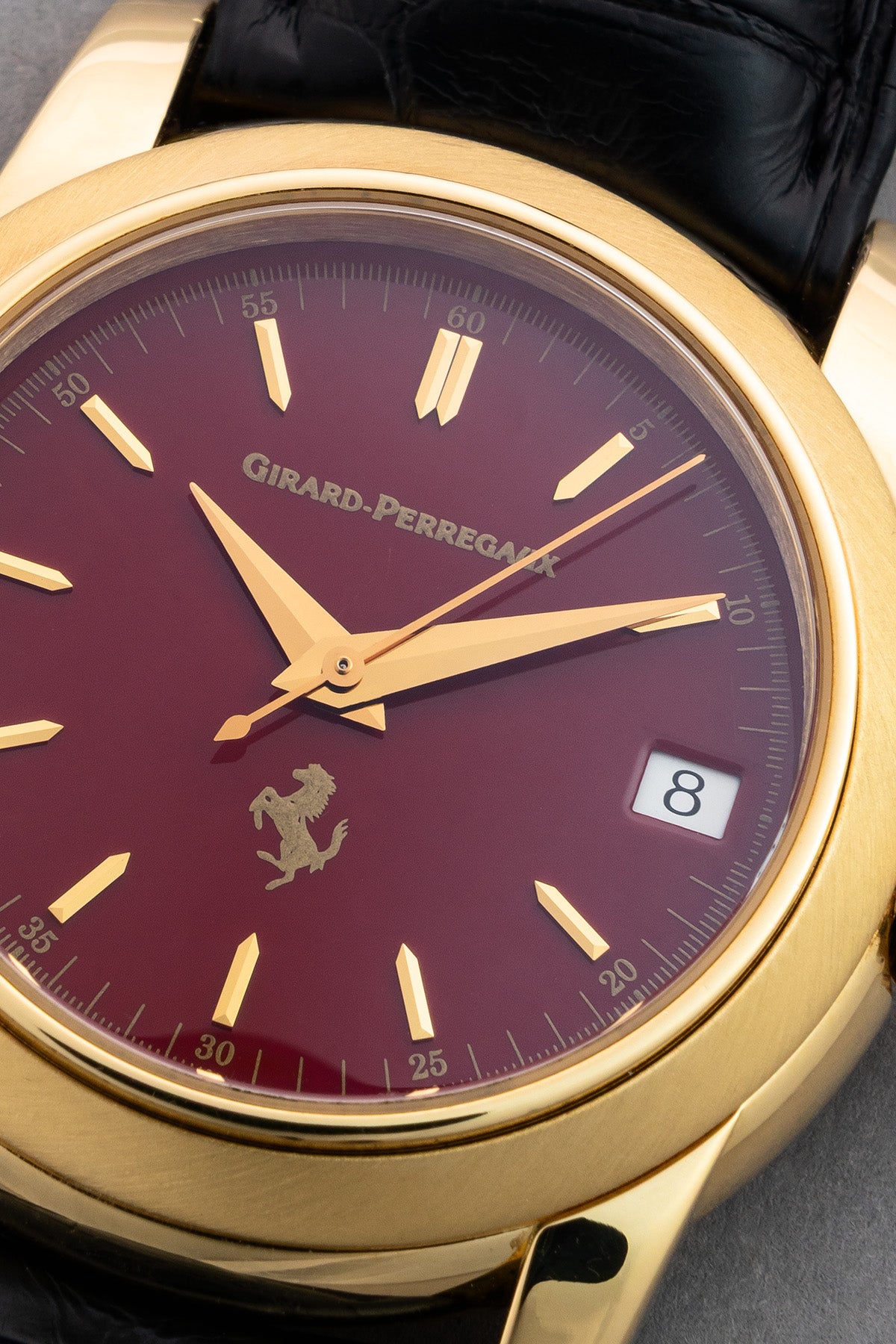 Pour Ferrari 8025 "Solid Gold"