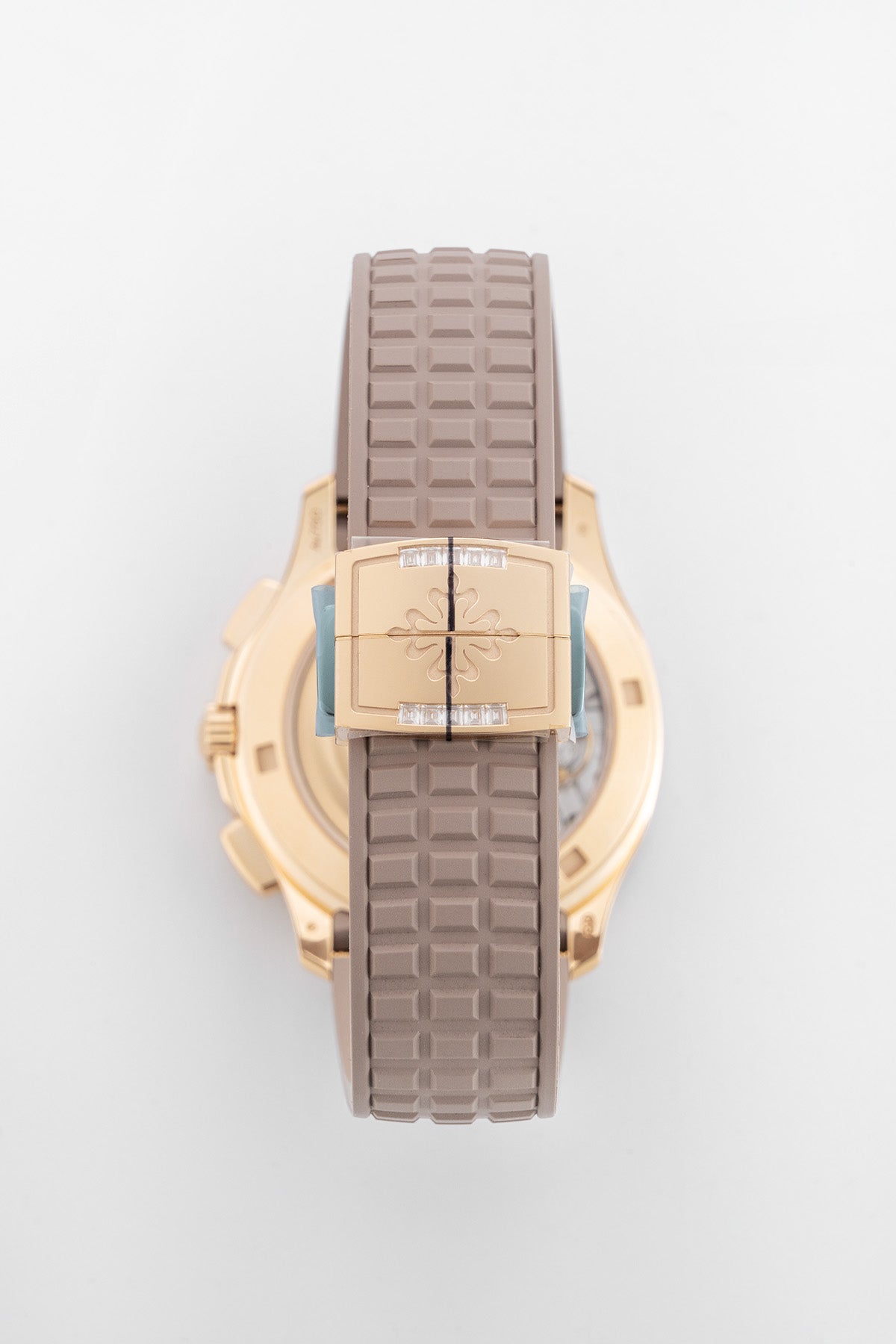 Aquanaut Luce 7968/300R-001 "Rainbow"