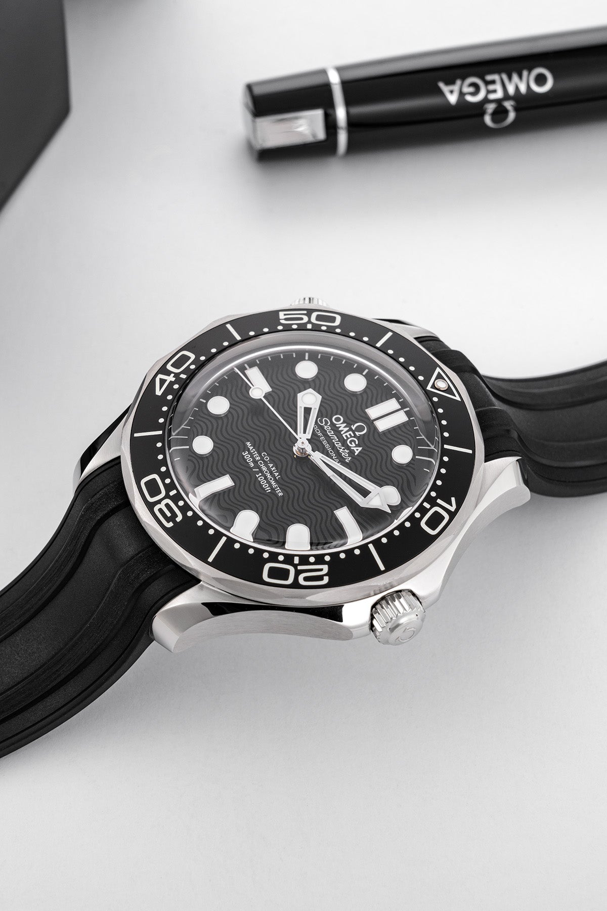 Seamaster Diver 300M 210.32.42.20.01.003