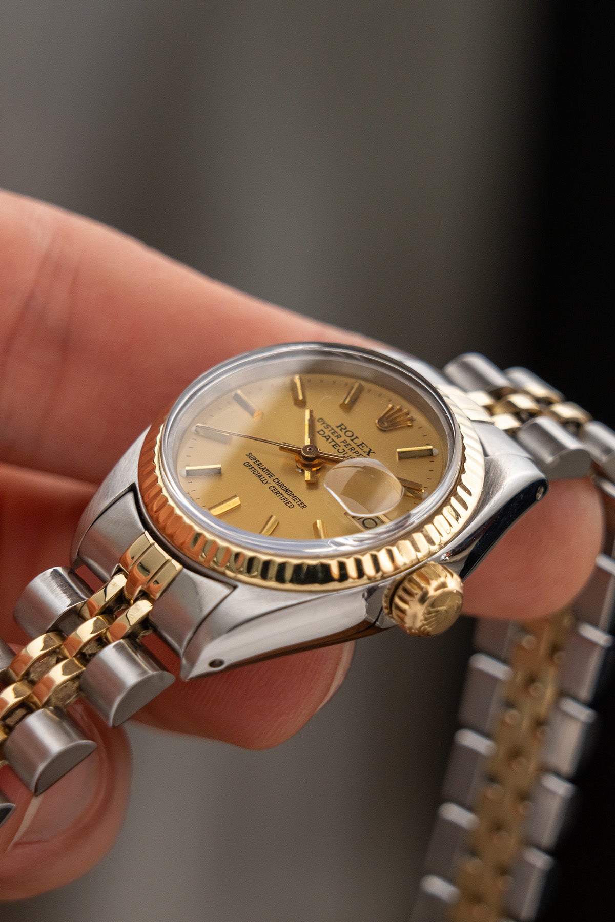 Rolex Lady Datejust 6917 "Gold Dial"