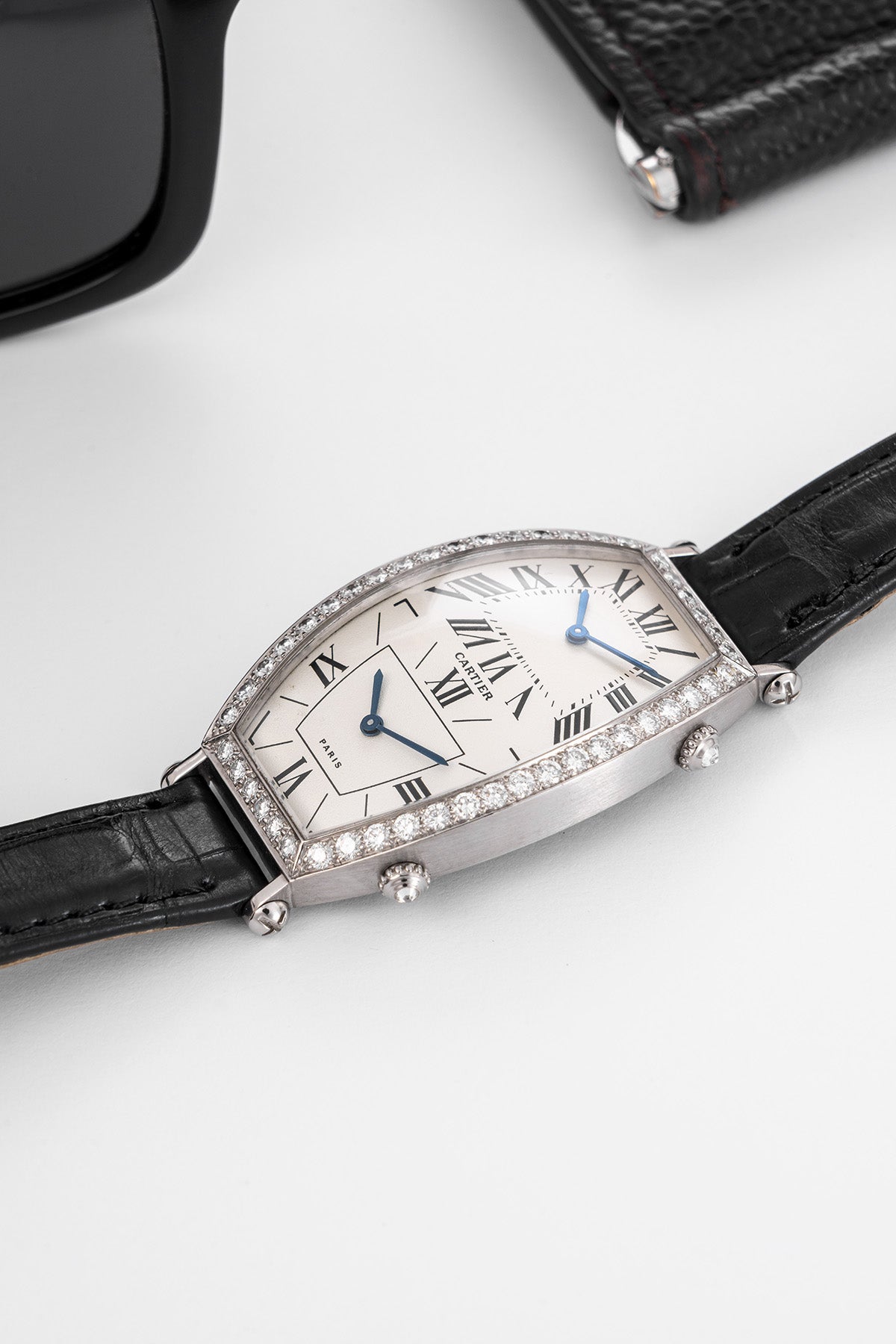 Cartier Tonneau 2459 WG "Dual Time"