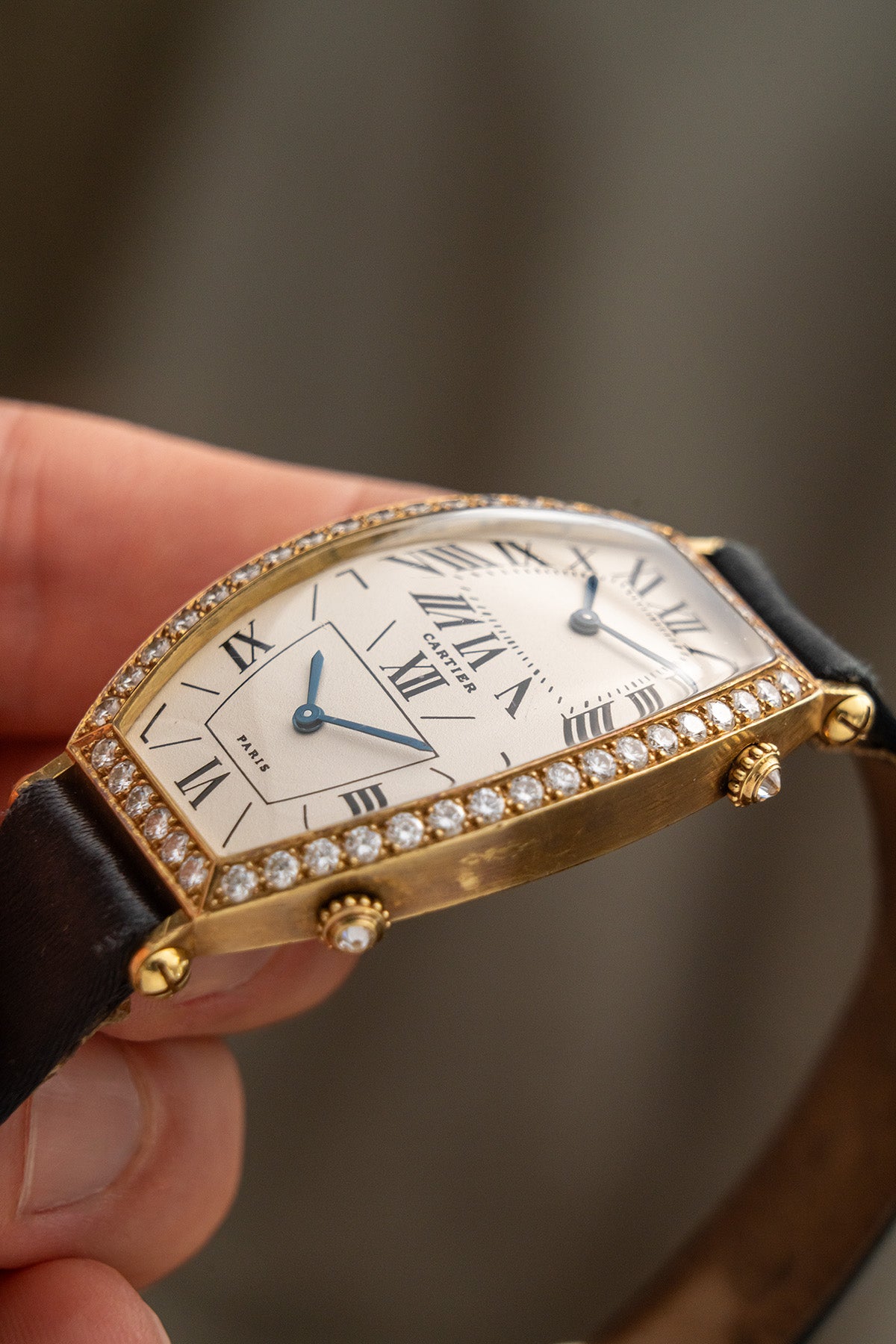 Cartier Tonneau YG "Dual Time"