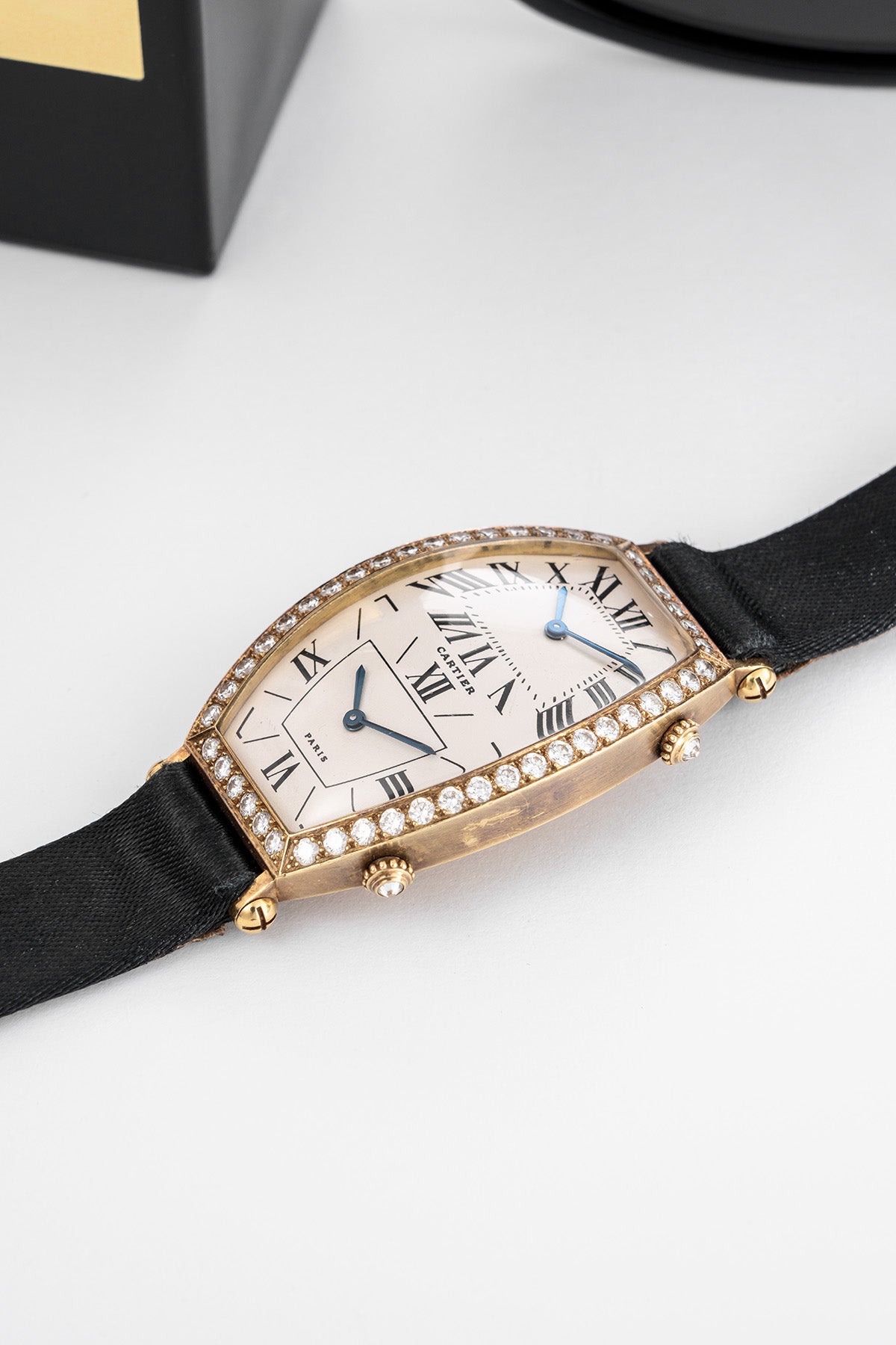 Cartier Tonneau YG "Dual Time"